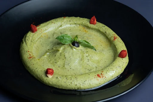 Classic Basil Hummus 500 Gm