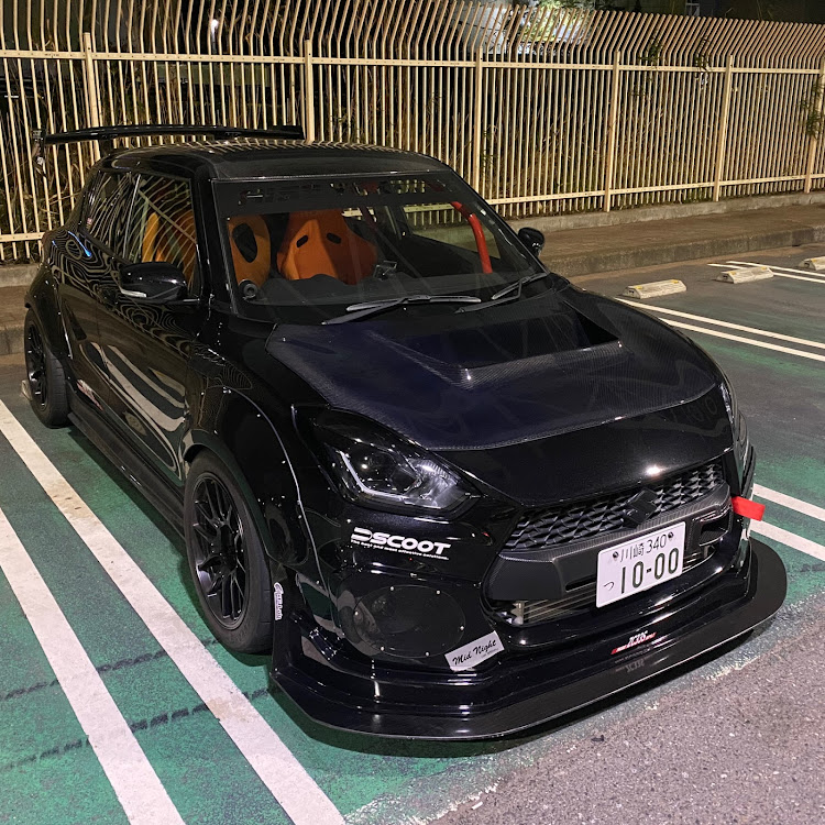 スイフトスポーツのRISE YOKOHAMA・カーボンフード・Fハーフスポイラー・カーボンルーフ・オーバーフェンダーに関するカスタム事例の投稿画像3枚目