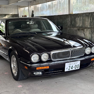 XJ J13KB