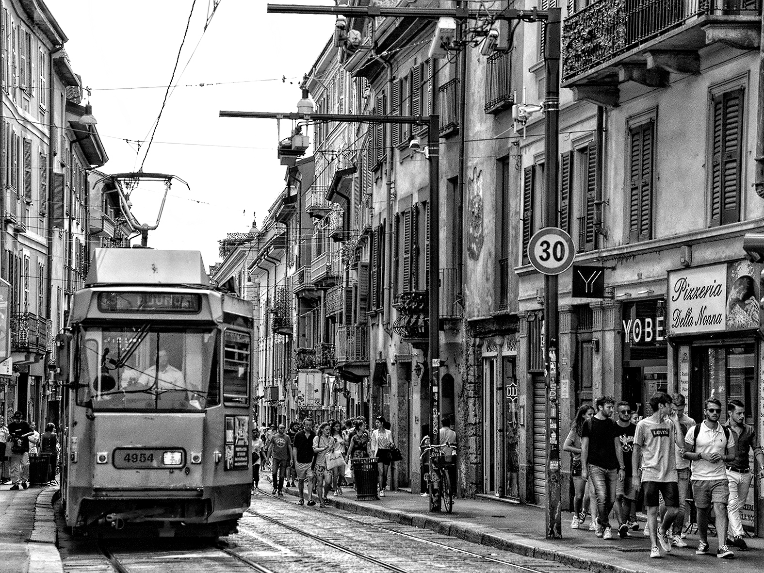 Milano, via Torino di Sonia Delvecchio