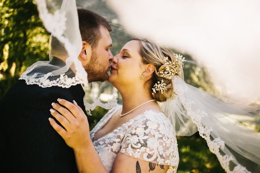 Photographe de mariage Verena Stolzenburg (pixxelballerina). Photo du 5 avril 2019