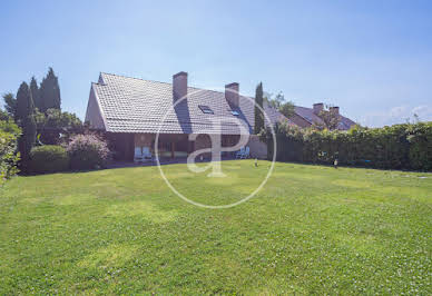 House with pool and terrace 6