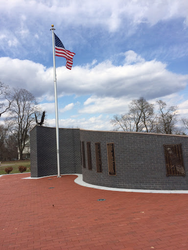 Veterans Square