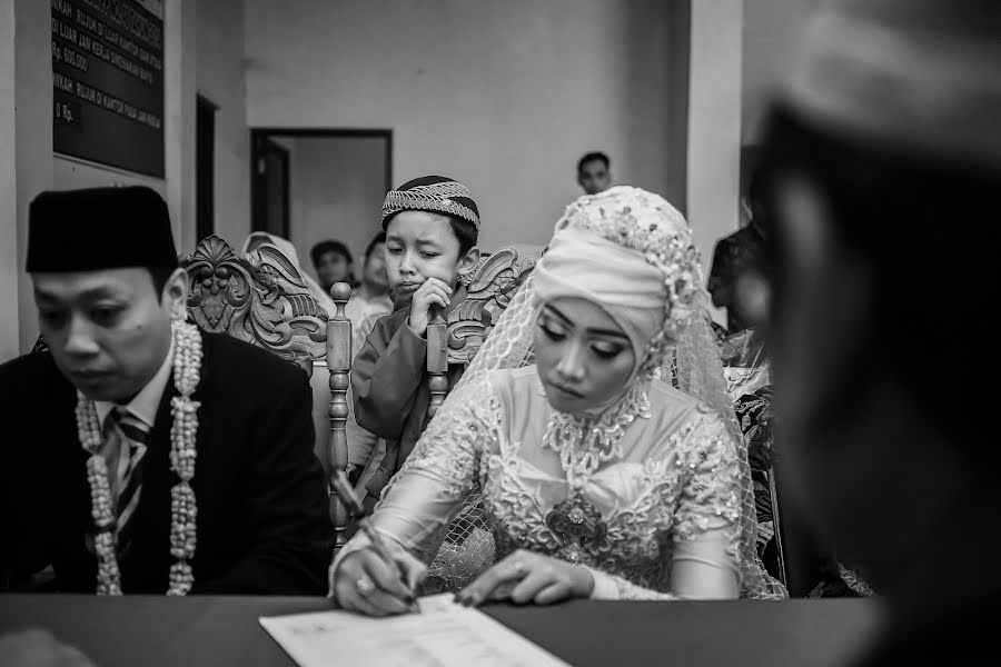 Wedding photographer Zaenal Arifin (zaenalarifin). Photo of 9 October 2018