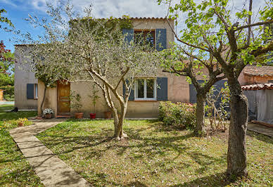 House with pool and terrace 3