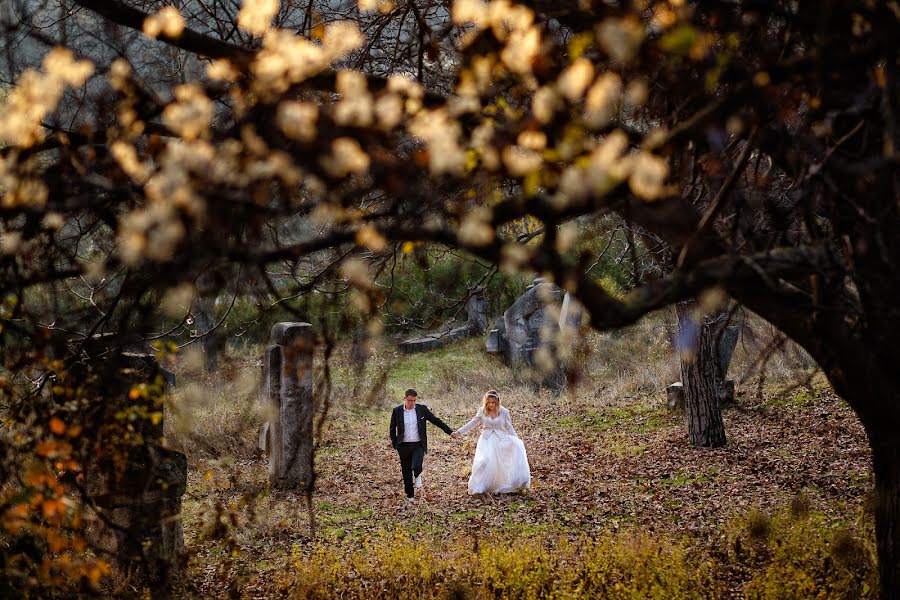 Wedding photographer Vali Matei (matei). Photo of 2 March 2023