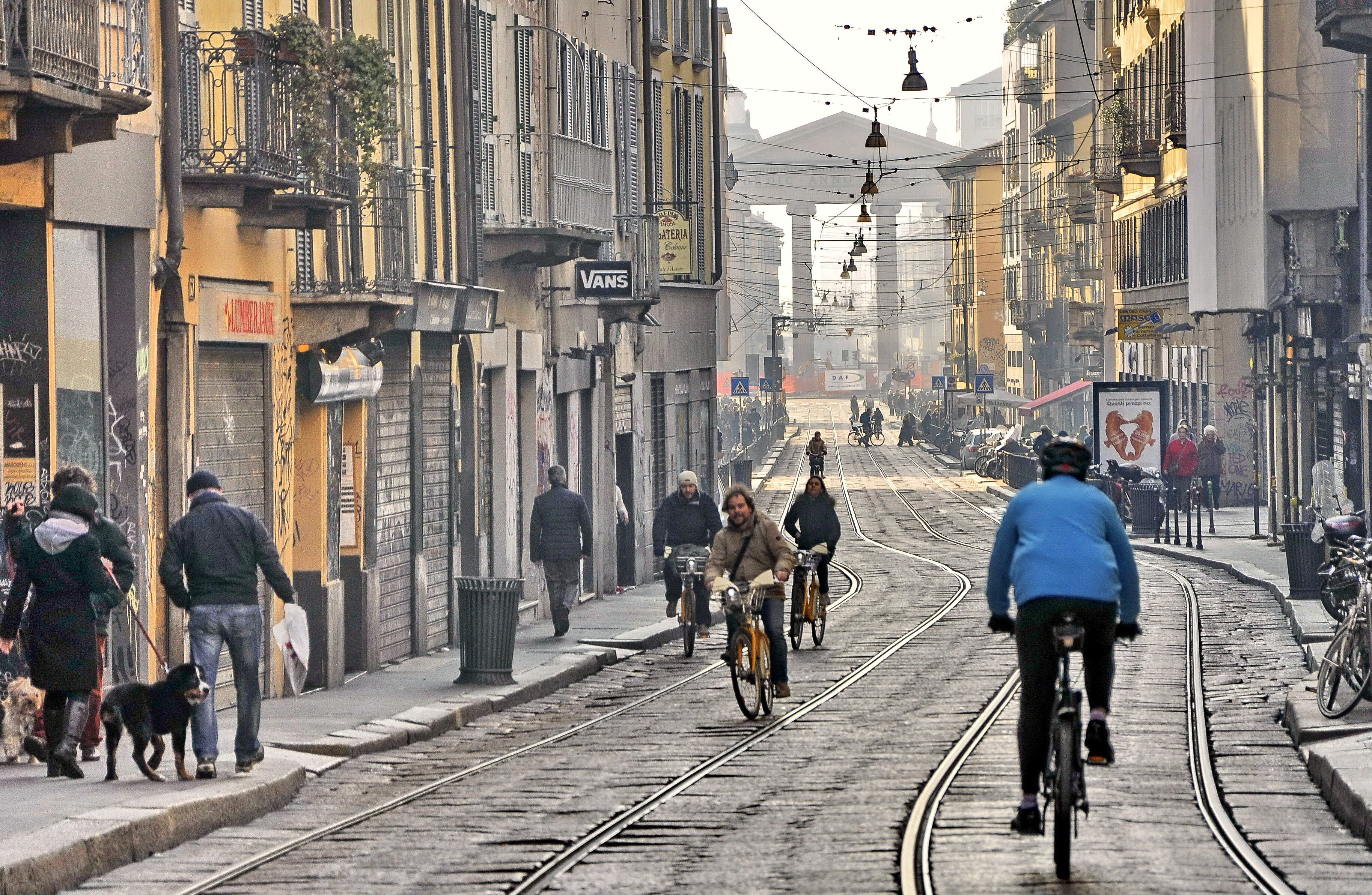 Milano domenica mattina: Relax! di maurizio