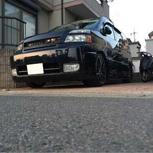 ヴォクシー AZR60G