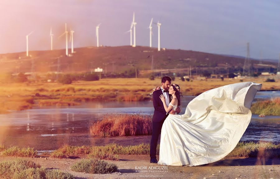 Fotógrafo de casamento Kadir Adıgüzel (kadiradigzl). Foto de 21 de março 2018