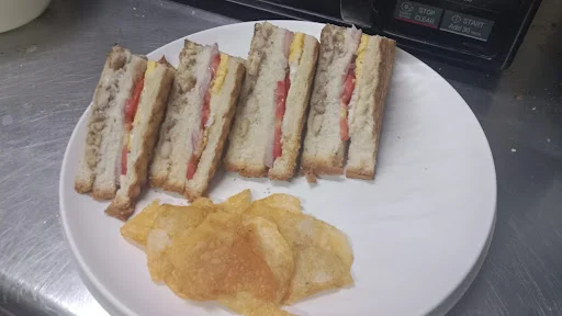 Veg Club Sandwich