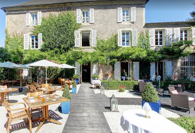 Maison avec piscine et terrasse 2