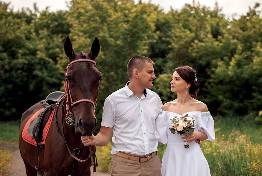 Wedding photographer Evgeniya Lebedenko (fotonk). Photo of 21 June 2022