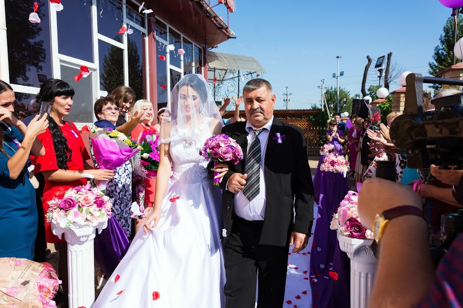 Wedding photographer Oksana Ichalovskaya (ichalovskaya). Photo of 14 March 2018