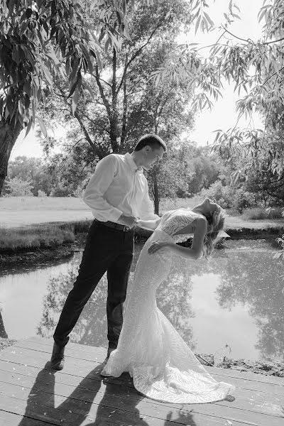 Wedding photographer Yuliya Podosinnikova (yulali). Photo of 14 June 2021