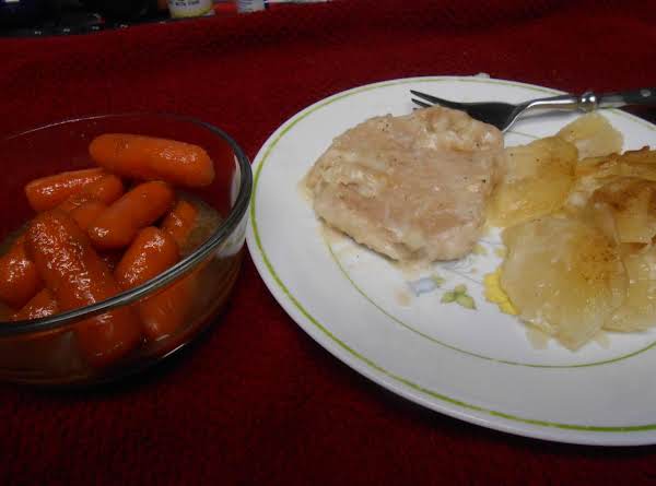 SCALLOPED POTATOES & PORK CHOPS_image