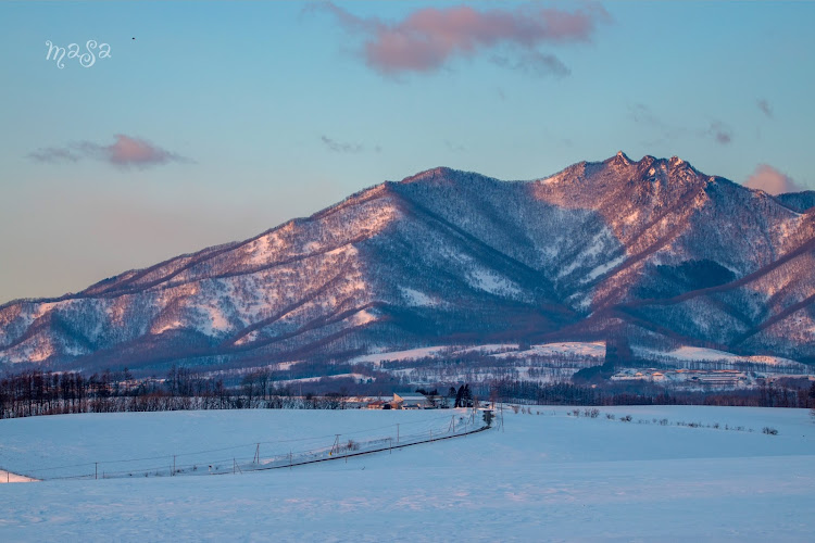 レガシィ アウトバックの北海道 十勝・ドライブ・早朝📸活✨・雪景色・discover＿ctに関するカスタム事例の投稿画像3枚目