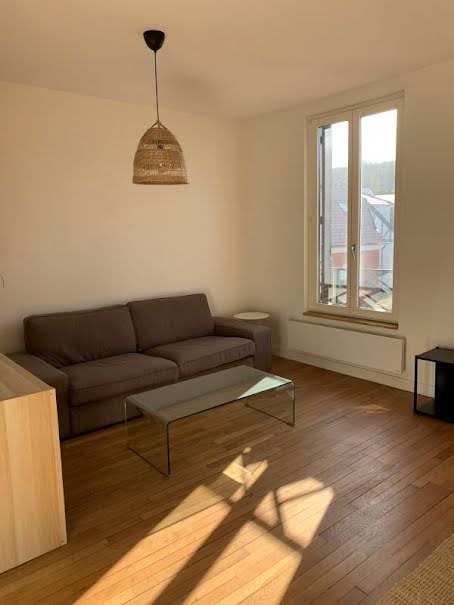 Location meublée appartement 3 pièces 65 m² à Clamart (92140), 1 650 €