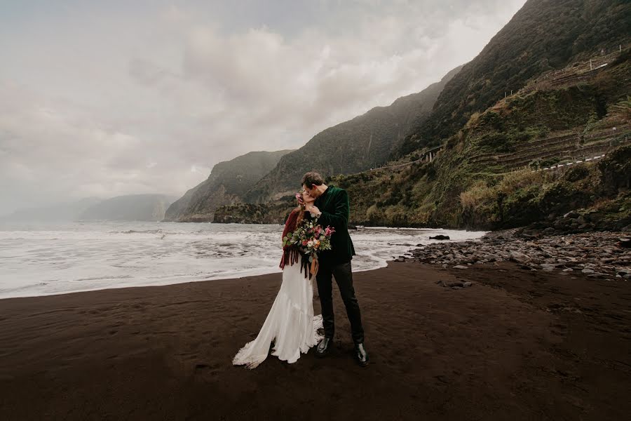 Fotógrafo de casamento Andrej Kostin (kostinbrothers). Foto de 16 de janeiro 2023