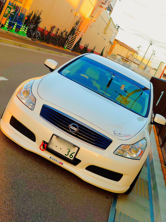 スカイラインの愛車の好きな角度・春一番・バレンタインデー・バレンタイン・🌸✖🚘桜とコラボ まだ少し早いに関するカスタム事例の投稿画像2枚目
