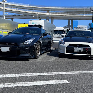 NISSAN GT-R R35