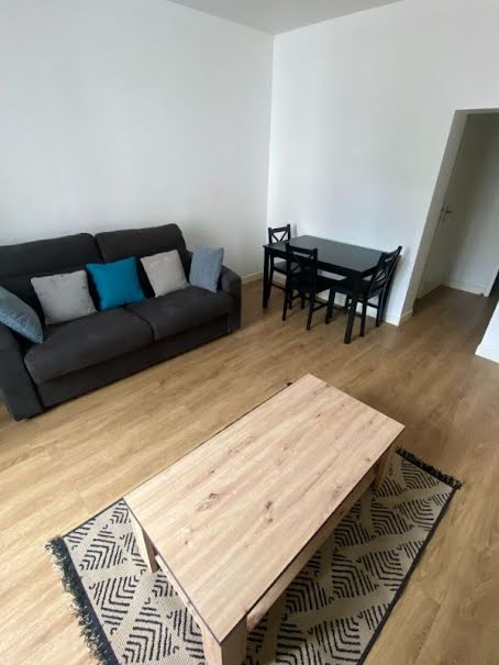 Location meublée appartement 1 pièce 30 m² à Limoges (87000), 380 €