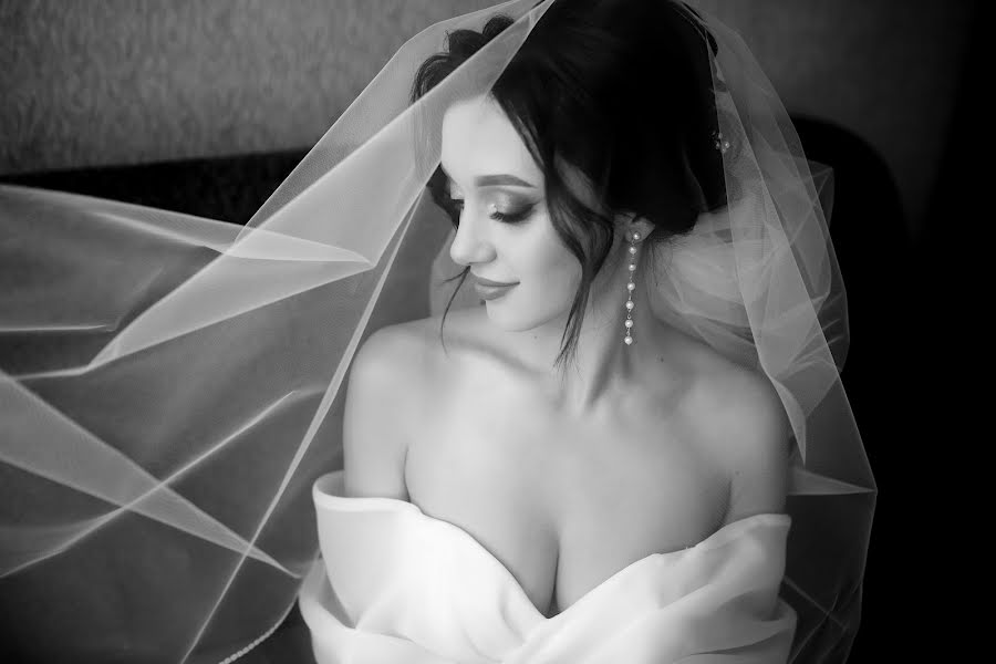 Fotografo di matrimoni Irina Mikhnova (irynamikhnova). Foto del 18 agosto 2023