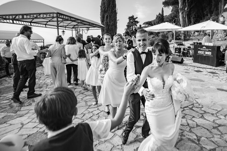 Wedding photographer Riccardo Romagnoli (rickyromagnoli). Photo of 21 November 2022