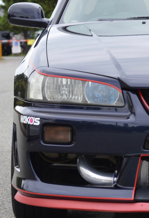 スカイラインの洗車からの朝ドラ・窓全開で気持ちいいに関するカスタム事例の投稿画像8枚目