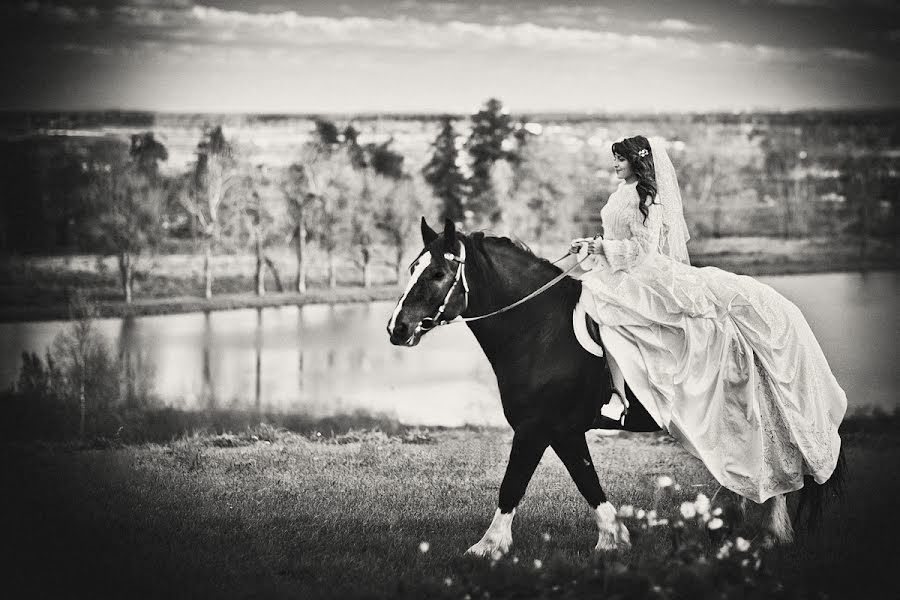 Fotografo di matrimoni Anna Averina (averinafoto). Foto del 7 marzo 2014