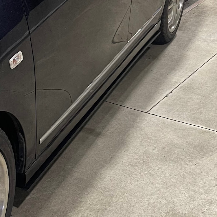 ブルーバードシルフィのブルーバードシルフィ・砲弾マフラー・日産・フラップスポイラー・車汚いに関するカスタム事例の投稿画像2枚目