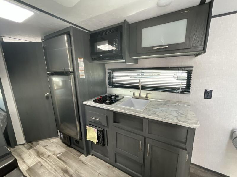 Kitchen in the Dutchmen Aspen Trail LE travel trailer