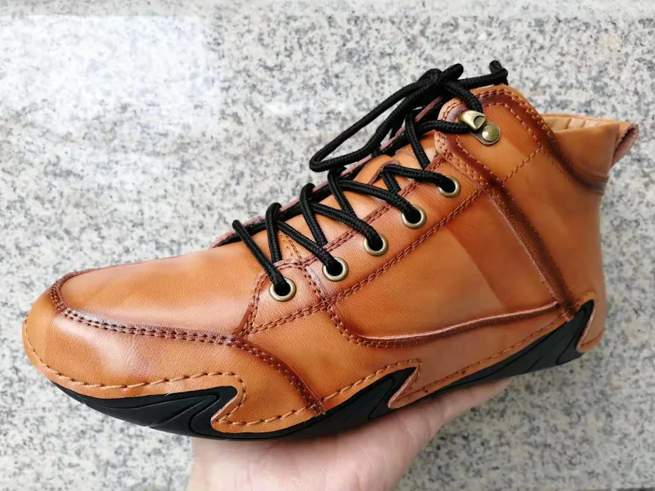 Męskie, codzienne buty ze skóry z miękką podeszwą. Zapewniają komfort i styl na co dzień. Idealne do pracy i na co dzień. Kup teraz!