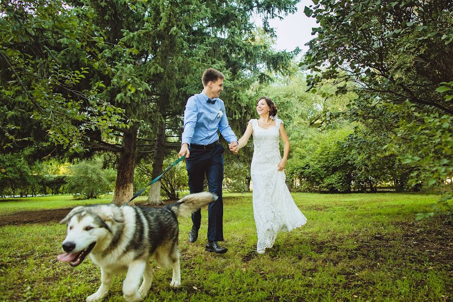 Fotógrafo de bodas Oksana Ladygina (oxanaladygina). Foto del 7 de abril 2016