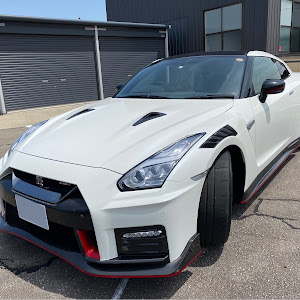 NISSAN GT-R R35