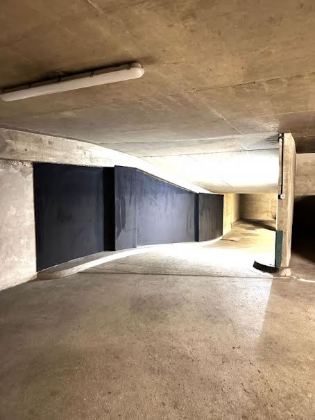 Vente parking  12 m² à Paris 7ème (75007), 70 000 €