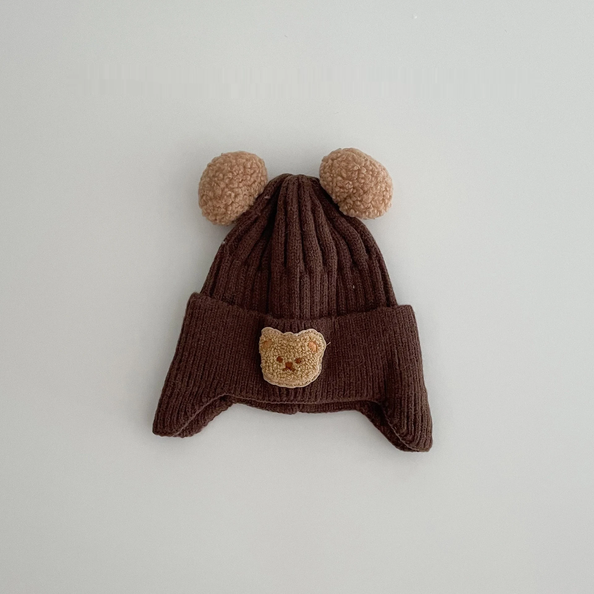 Title 5, Schattige wollen baby muts met beren oren, houd...