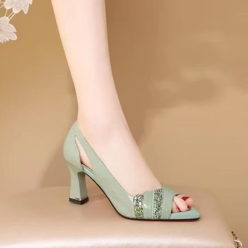 Title 2, Womens Chunky Heel Sequined Fashion Sandals. S...