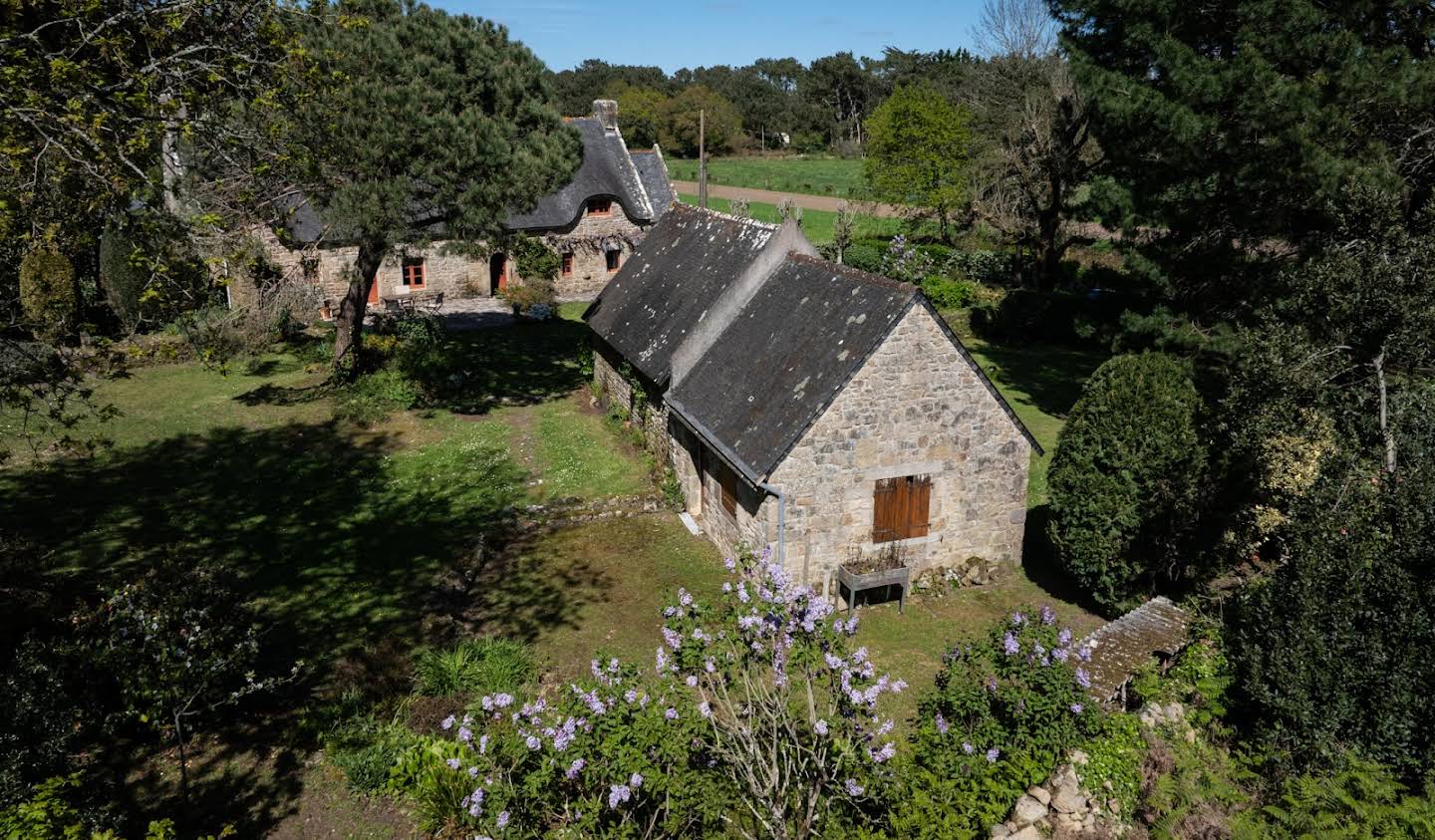 House with terrace Saint-Philibert