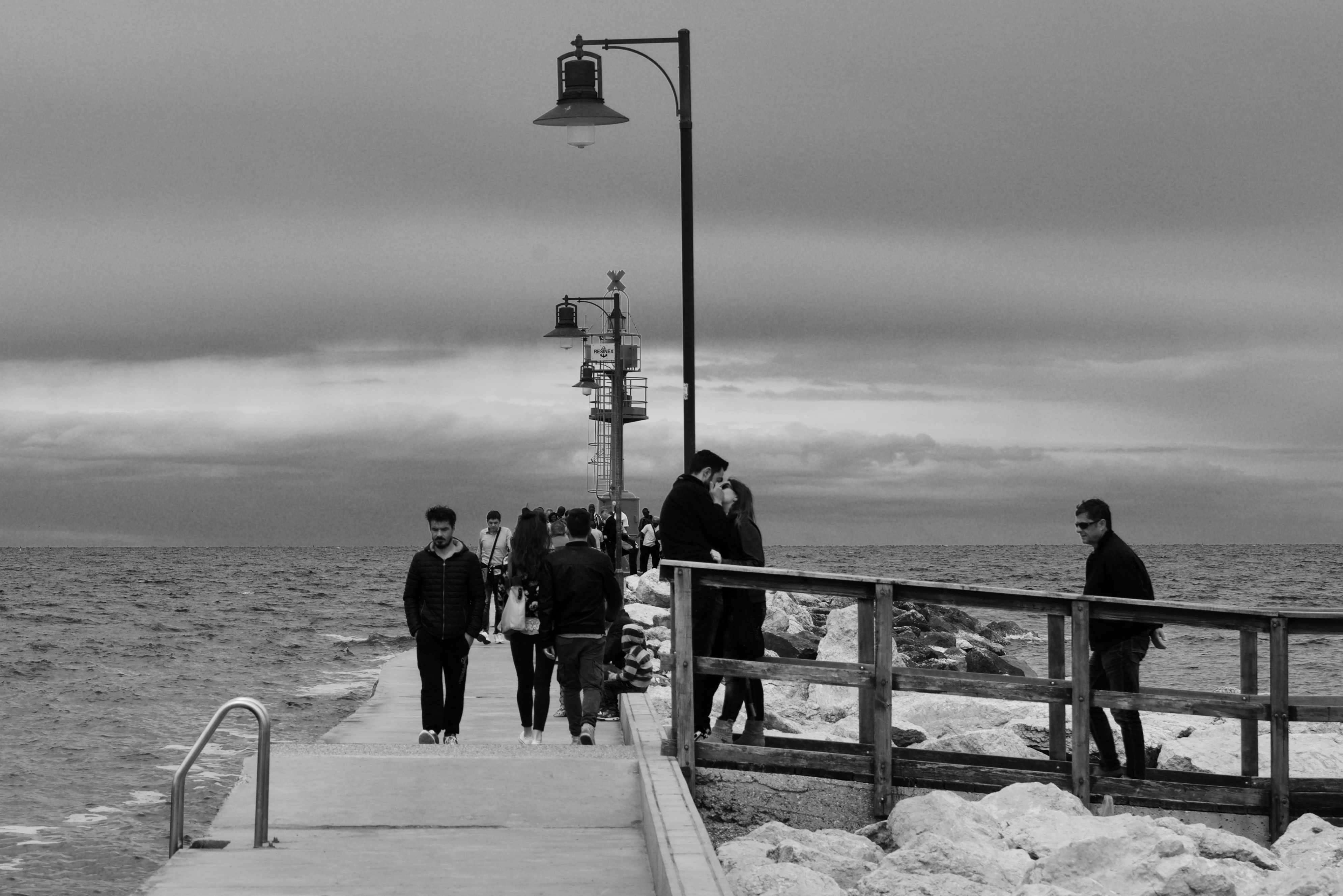 Crowded pier  di Ltz/rivadestra