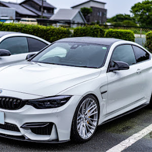 M4 クーペ F82