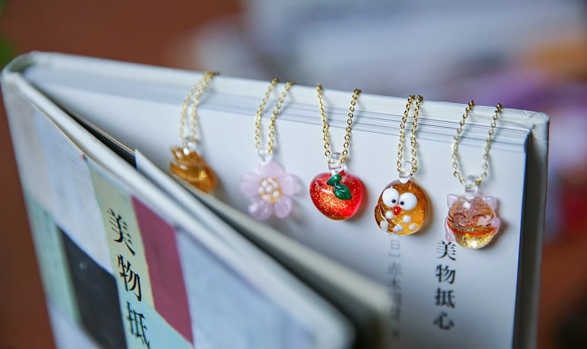 images slider number - 16