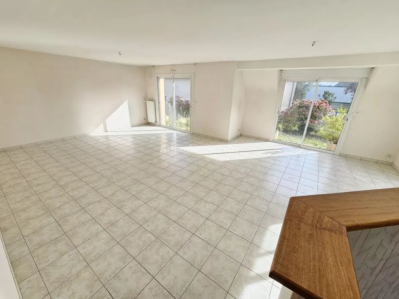 Vente maison 5 pièces 120.78 m² à Guingamp (22200), 256 000 €