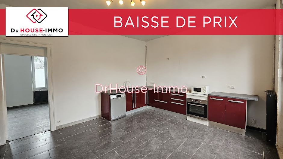 Vente maison 4 pièces 175 m² à Challes (72250), 159 700 €