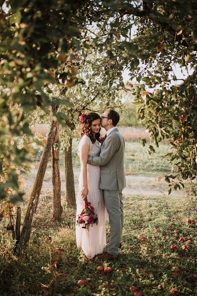 Fotografo di matrimoni Viktor Pravdica (viktorpravdica). Foto del 11 ottobre 2018