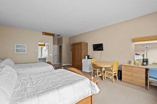 Apartment 4