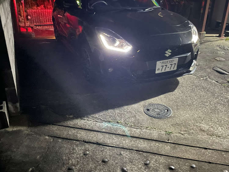 スイフトスポーツのデイライト・ナイトドライブ・コラボお誘いお待ちしておりますに関するカスタム事例の投稿画像1枚目