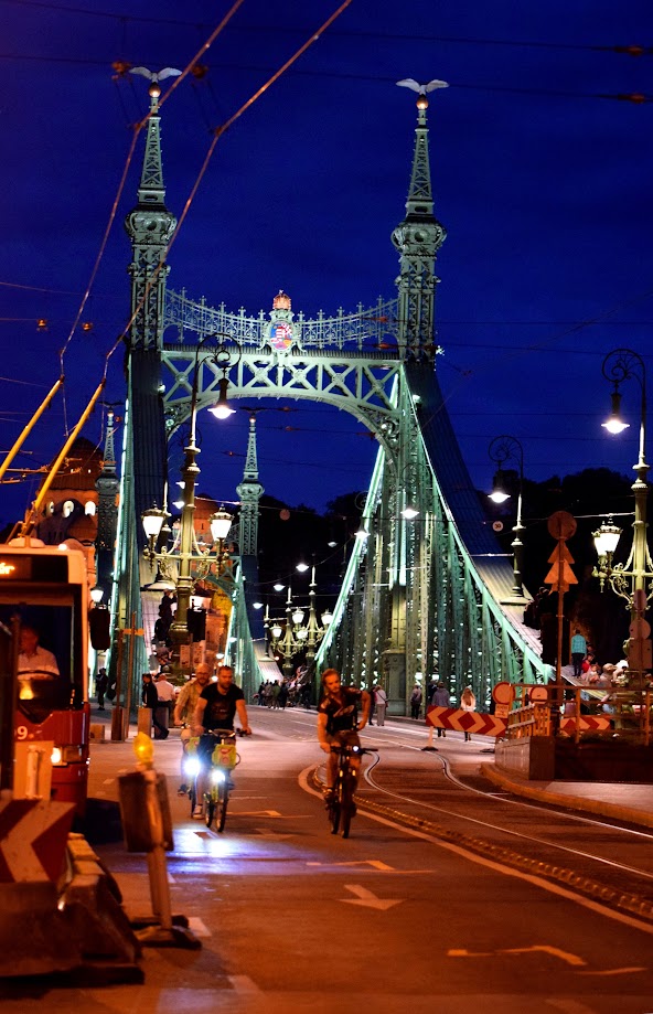 budapest bridge