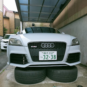 TT RS クーペ