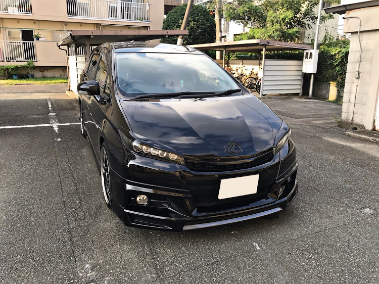 ウィッシュのエンブレム交換・エンブレム・クールレーシングに関するカスタム事例の投稿画像2枚目