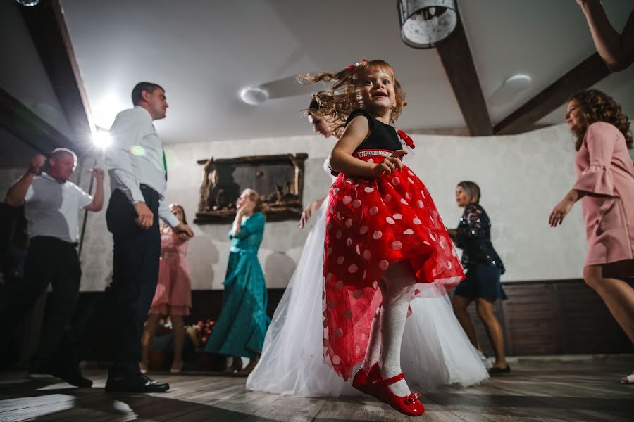 Wedding photographer Aleksandr Vyukhin (vyukhinalexandr). Photo of 12 September 2019